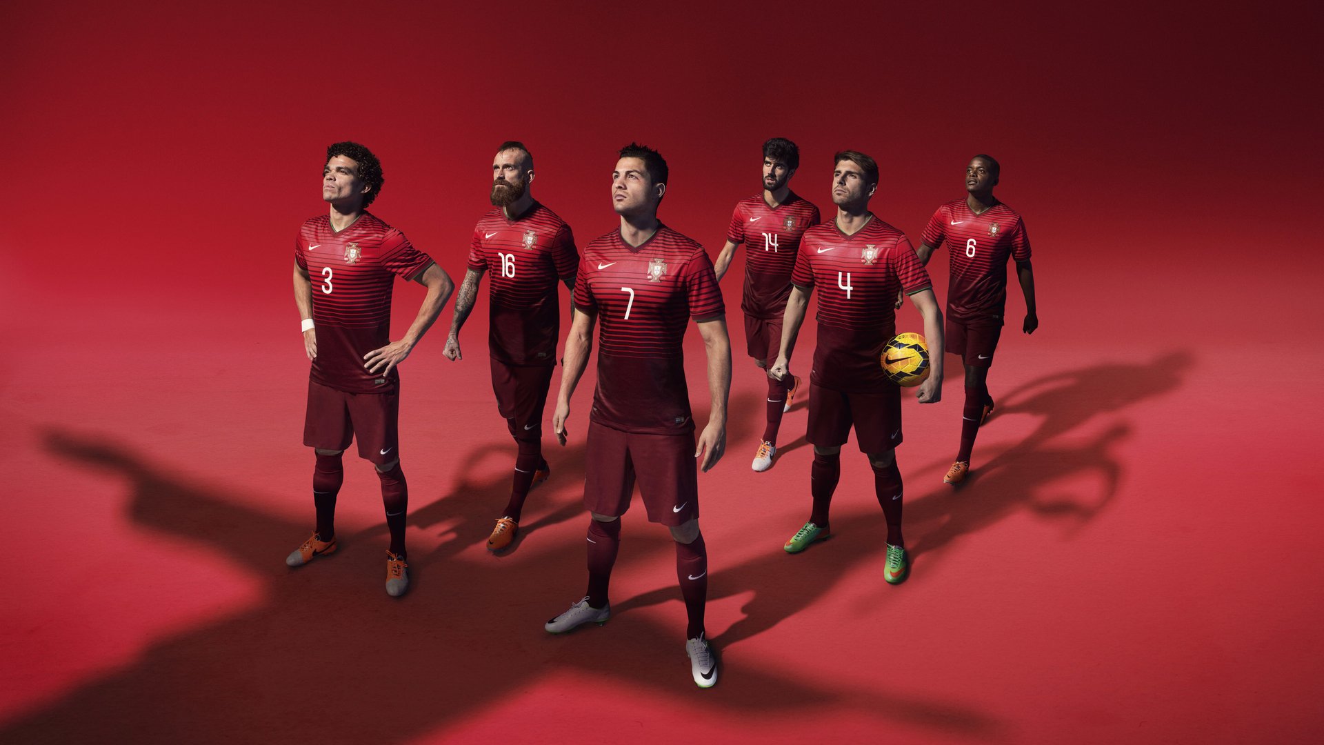 利物浦主场大胜尤文图斯，锁定欧冠四强，利物浦主场胜率